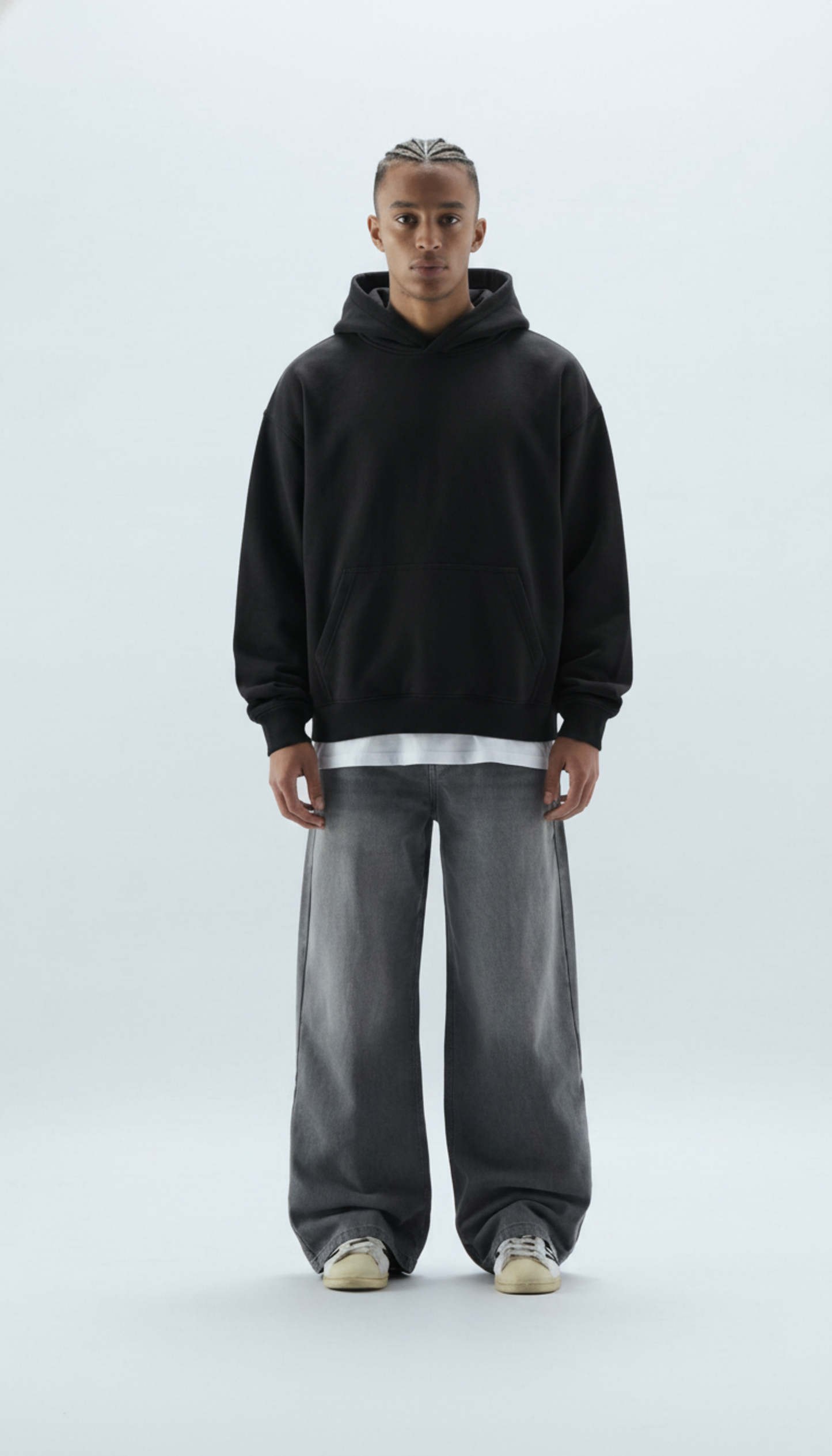 OC_TAVIA Basic Hoodie